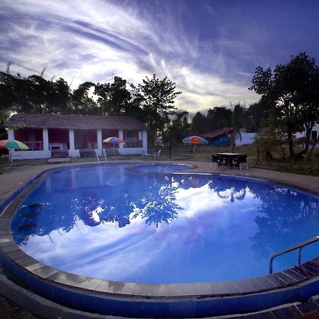 Mogli Resort Kanha Kānha Exterior foto