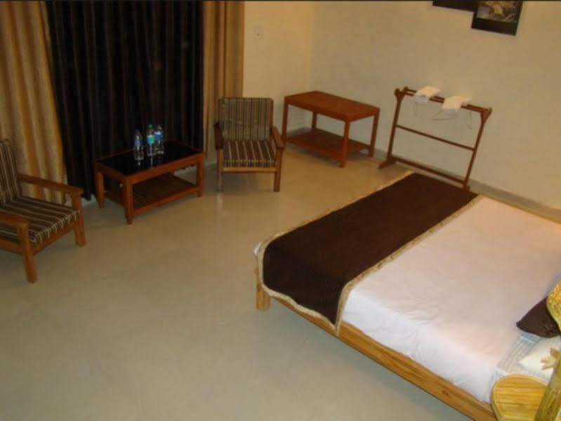 Mogli Resort Kanha Kānha Exterior foto