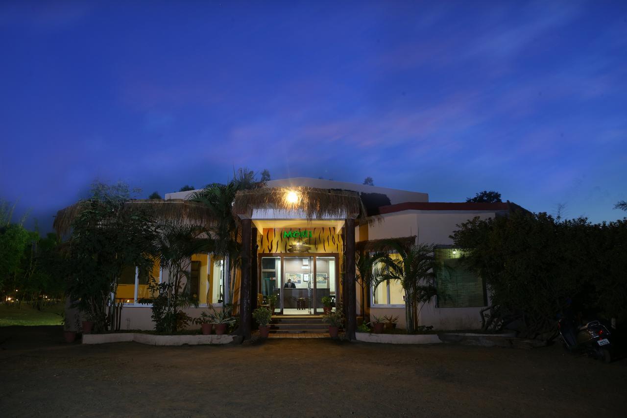 Mogli Resort Kanha Kānha Exterior foto