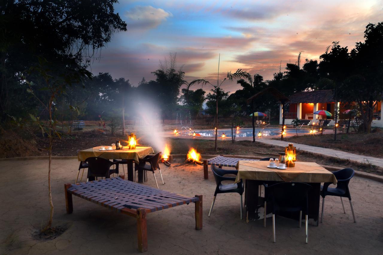 Mogli Resort Kanha Kānha Exterior foto