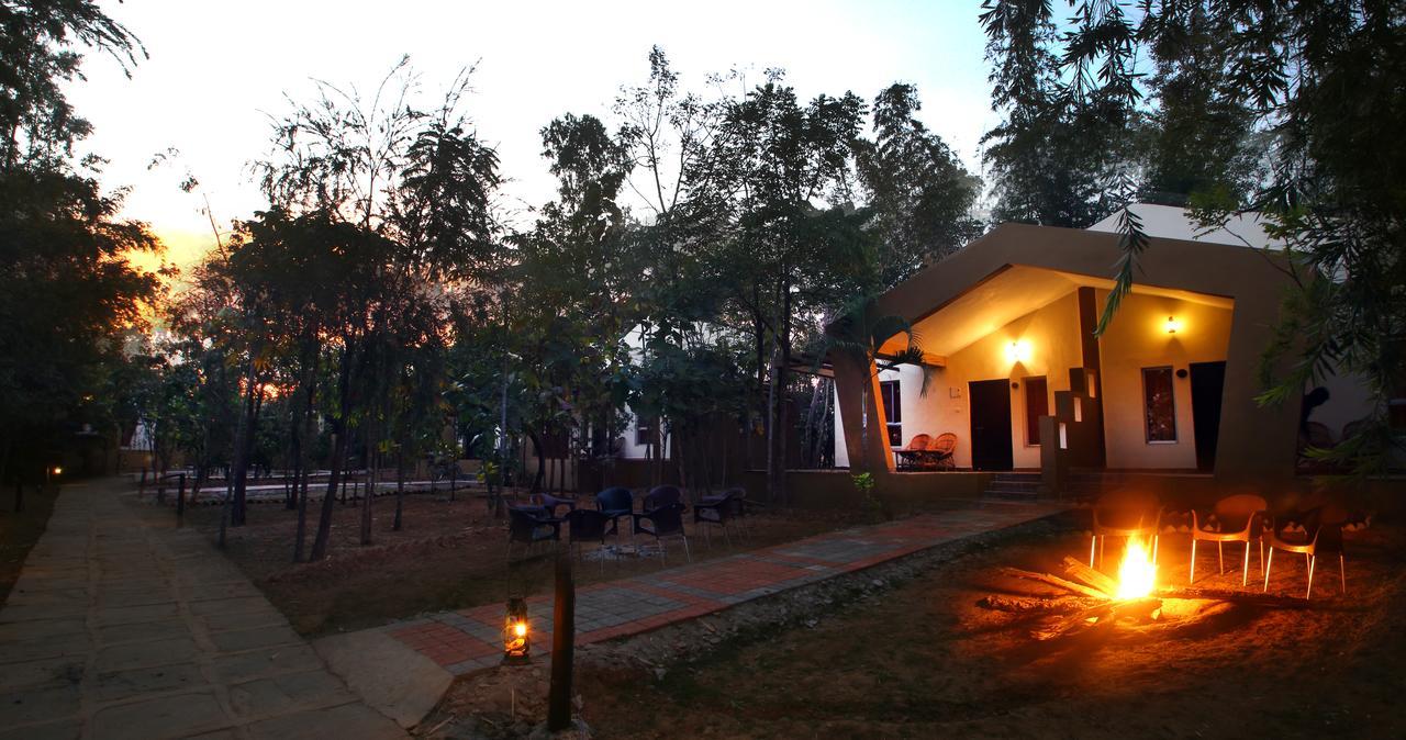 Mogli Resort Kanha Kānha Exterior foto
