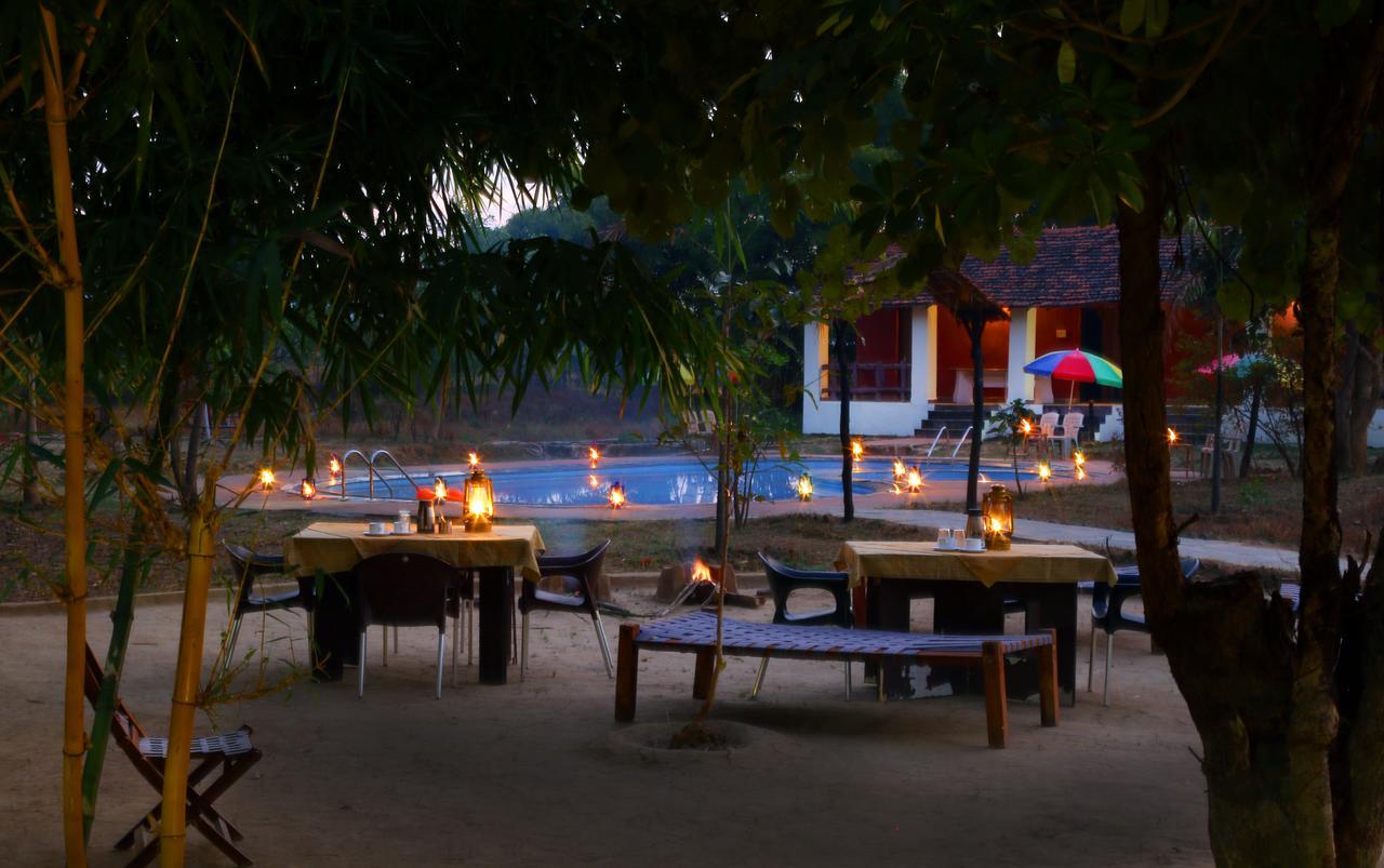 Mogli Resort Kanha Kānha Exterior foto