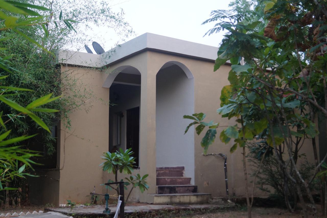 Mogli Resort Kanha Kānha Exterior foto