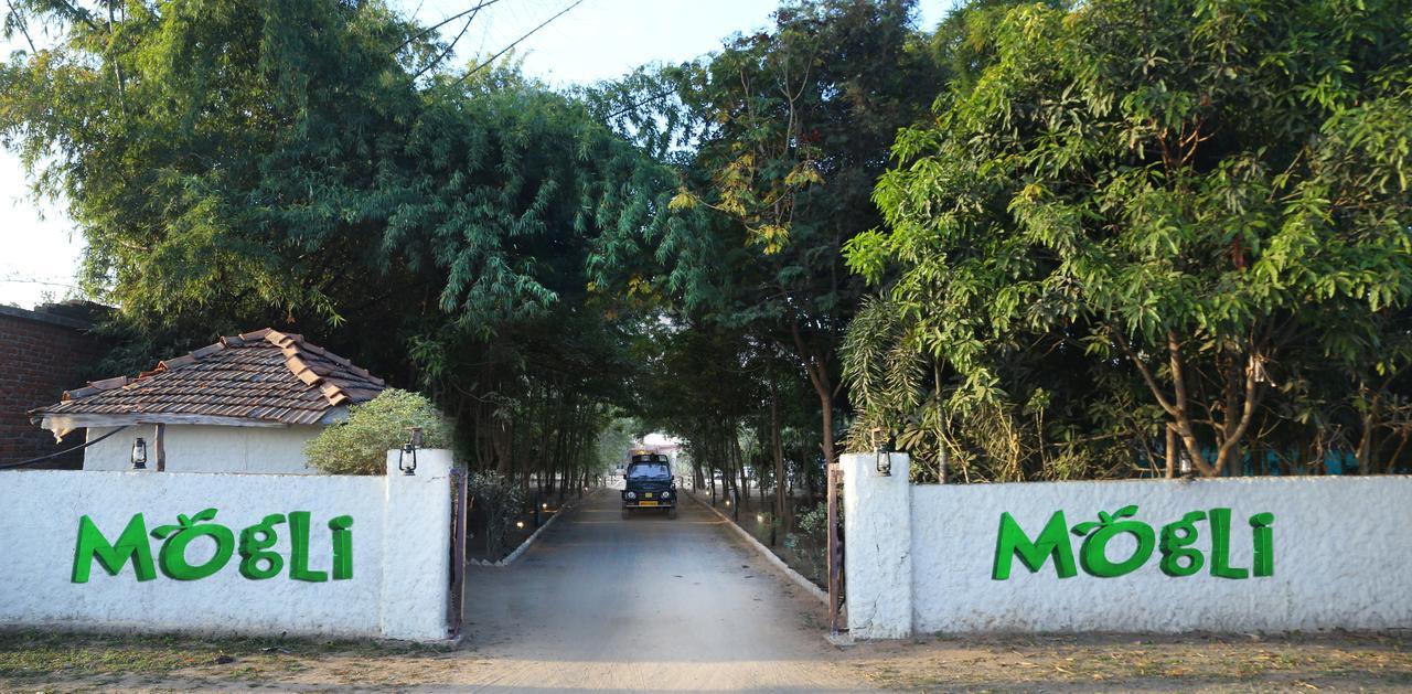 Mogli Resort Kanha Kānha Exterior foto